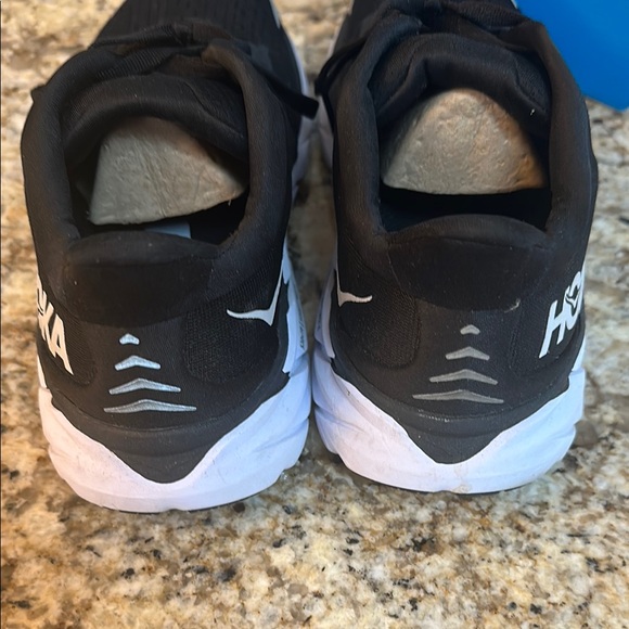 Hoka Clifton 8 black/white Running Shoes 9.5 - Picture 3 of 7